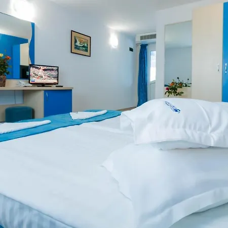 Hercules Hotel 3*